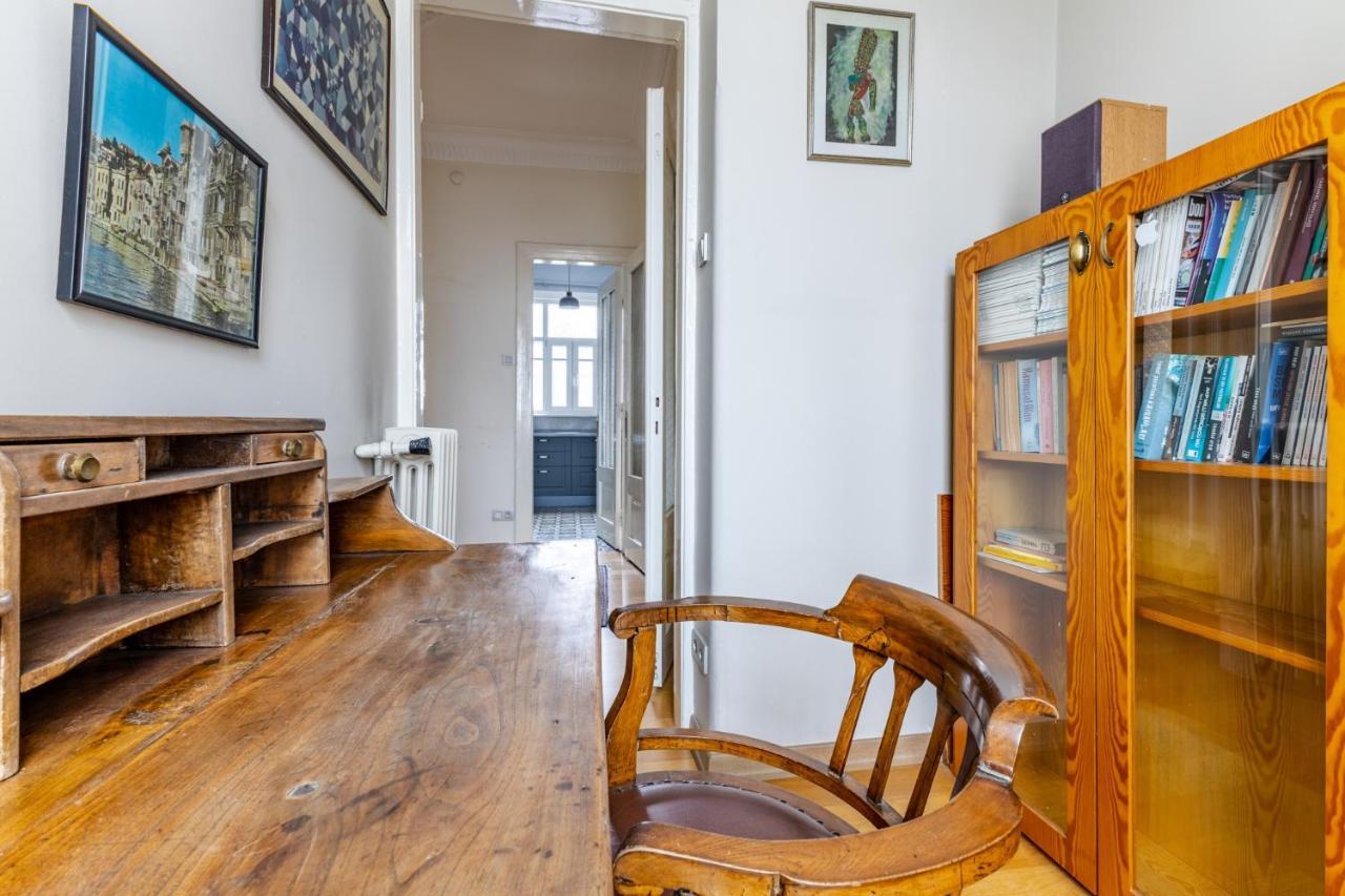 Апартаменти Flat With Balcony And Bosphorus View In Beyoglu Стамбул Екстер'єр фото