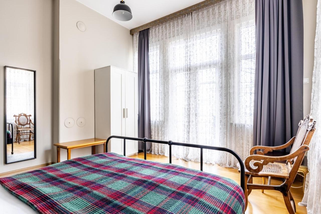 Апартаменти Flat With Balcony And Bosphorus View In Beyoglu Стамбул Екстер'єр фото