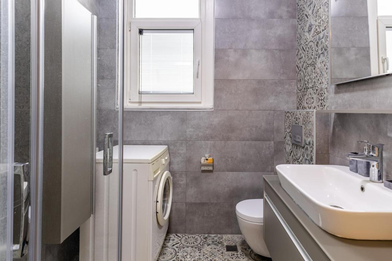 Апартаменти Flat With Balcony And Bosphorus View In Beyoglu Стамбул Екстер'єр фото