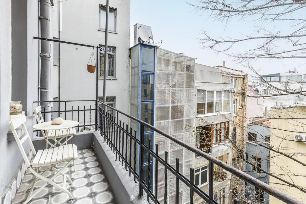 Апартаменти Flat With Balcony And Bosphorus View In Beyoglu Стамбул Екстер'єр фото